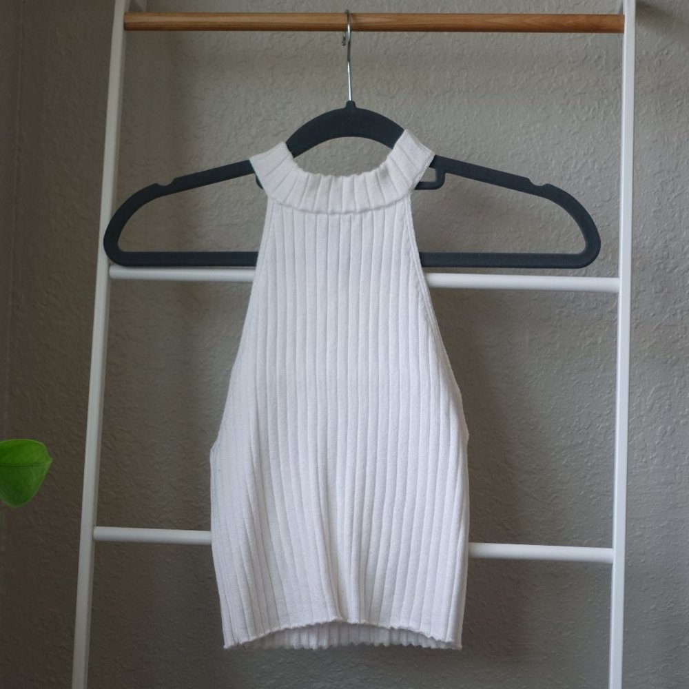 Forever 21 Cream Halter Crop Top - S